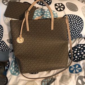 Michael Kors purse